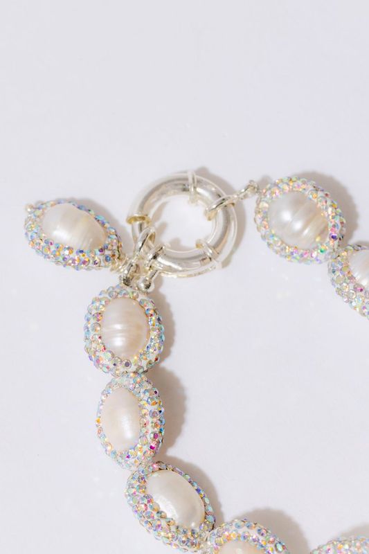 PEARL DROP Choker