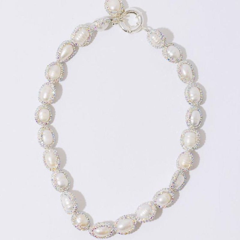 PEARL DROP Choker