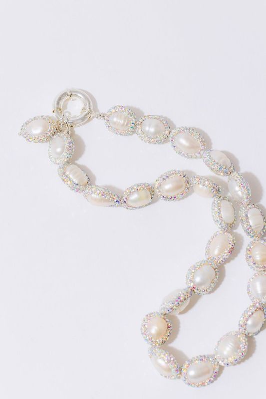 PEARL DROP Choker