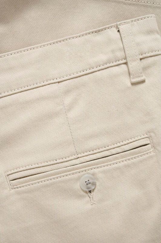 MAthomas Short Off White