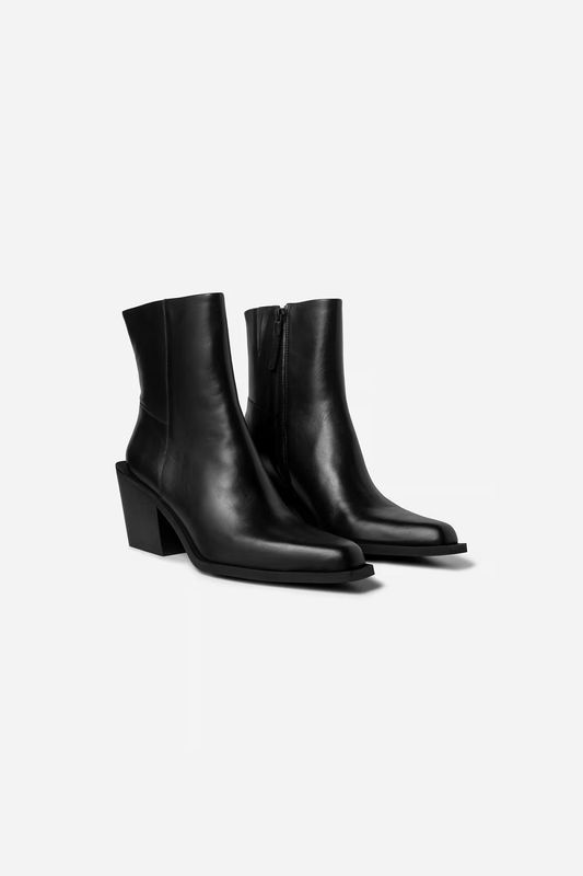 JAXIE Boot Black