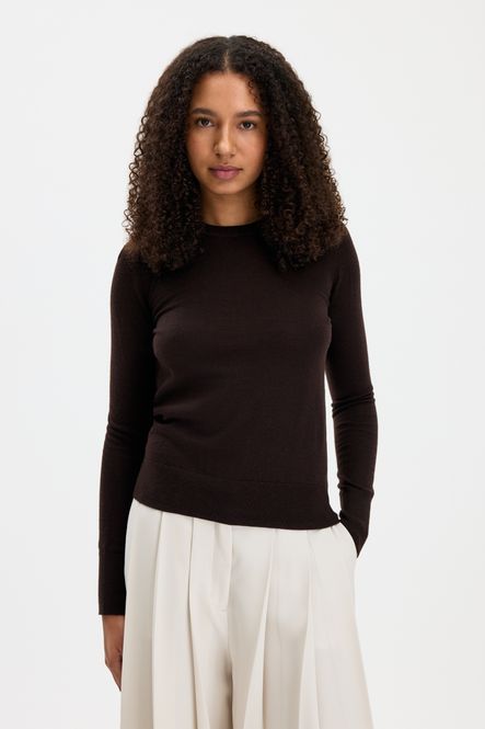 Hovedbilde Merino R-neck Dark Chocolate